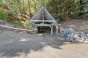 23600 Hillside, Crestline, CA 92325 - Photo 37