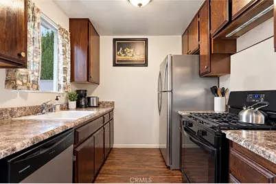 17450 Sequoia, Hesperia, CA 92345 - Photo 9