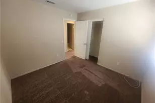13272 Berkeley Ln, Victorville, CA 92392 - Photo 17
