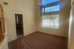 13272 Berkeley Ln, Victorville, CA 92392 - Photo 5