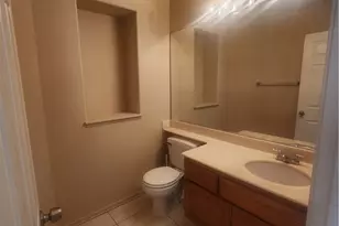 13272 Berkeley Ln, Victorville, CA 92392 - Photo 9