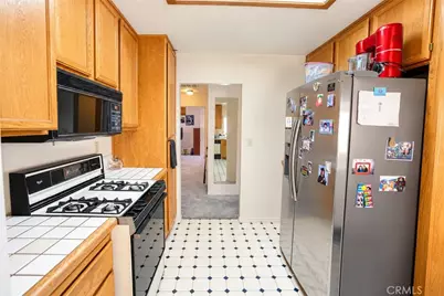 13023 Rainwood Court, Victorville, CA 92395 - Photo 5