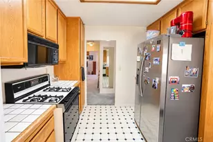 13023 Rainwood Ct, Victorville, CA 92395 - Photo 5