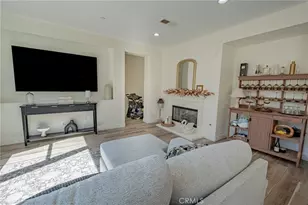 596 Hacienda Dr, Riverside, CA 92507 - Photo 7