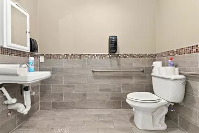 2155 N Arrowhead, San Bernardino, CA 92405 - Photo 31