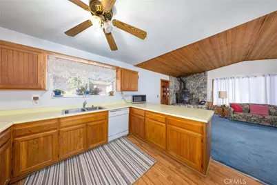 1025 W North Shore, Big Bear City, CA 92314 - Photo 19