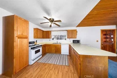 1025 W North Shore, Big Bear City, CA 92314 - Photo 17