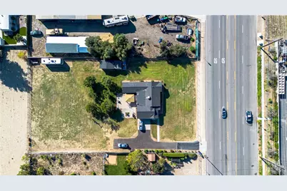 18173 Slover, Bloomington, CA 92316 - Photo 23