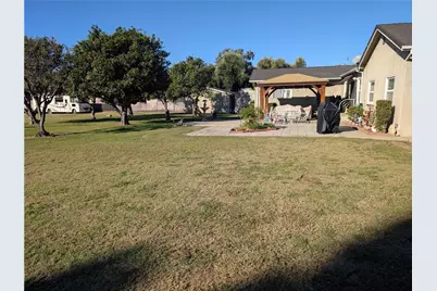 18173 Slover, Bloomington, CA 92316 - Photo 5