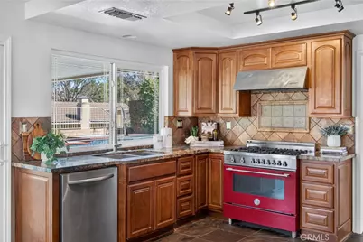 16846 Winterbrook, Riverside, CA 92503 - Photo 11