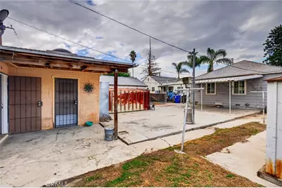 243 E Olive St, San Bernardino, CA 92410 - Photo 59