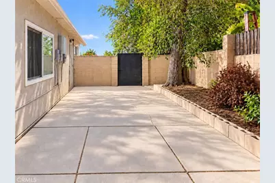 904 Sequoia Street, San Bernardino, CA 92407 - Photo 13