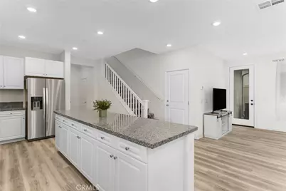 10281 Trickle Lane, Riverside, CA 92503 - Photo 5