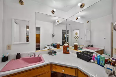 239 W 27th, San Bernardino, CA 92405 - Photo 13