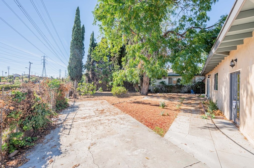 2201 Strathmore Ave, Rosemead CA  91770-3569 exterior