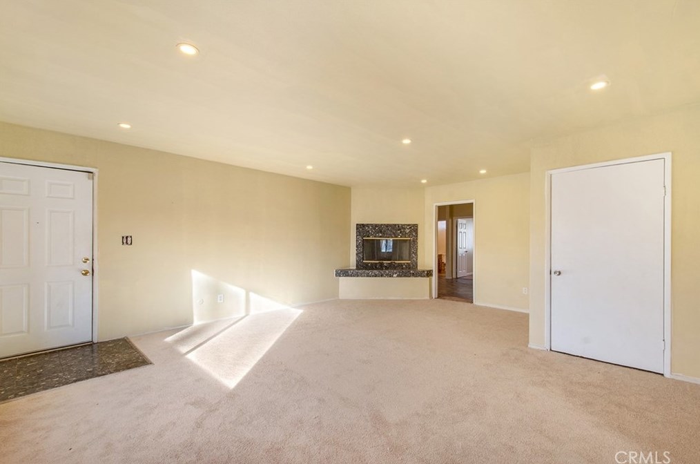 1455 94th St, Los Angeles CA  90047-3911 exterior
