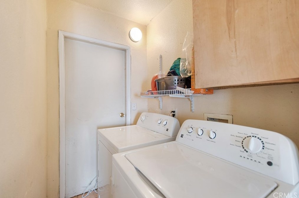 1455 94th St, Los Angeles CA  90047-3911 exterior