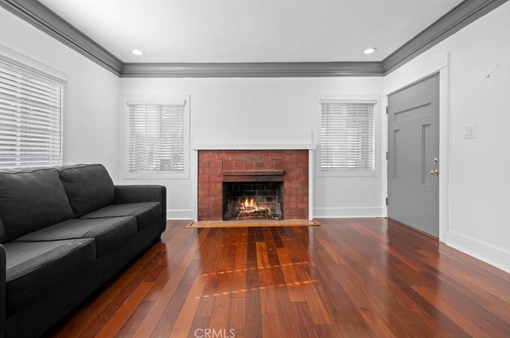 124 Berkeley Ave, Pasadena CA 91107-3548 exterior