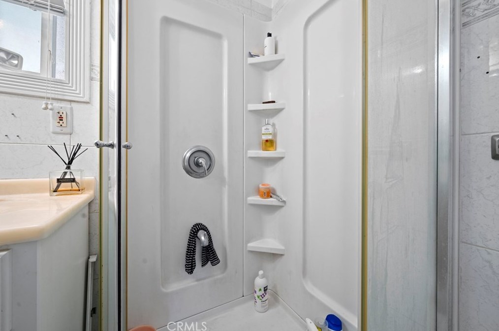 124 Berkeley Ave, Pasadena CA 91107-3548 exterior