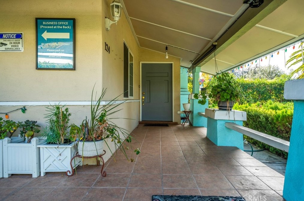 124 Berkeley Ave, Pasadena CA 91107-3548 exterior