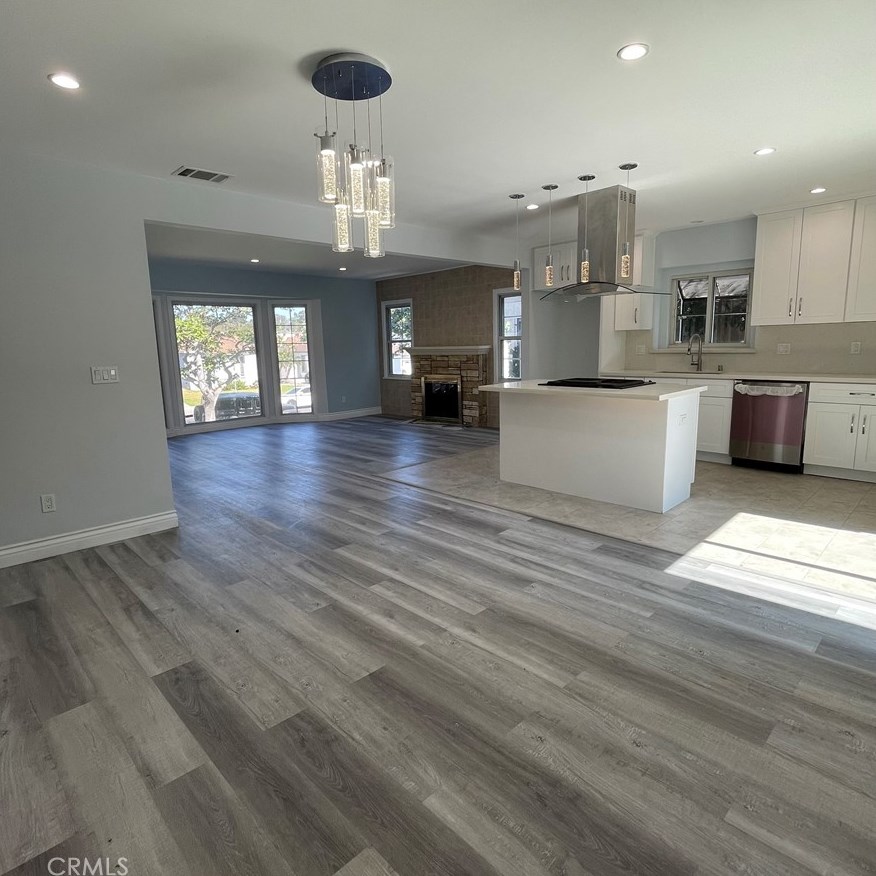 9711 Haas Ave, Los Angeles CA  90047-4022 exterior