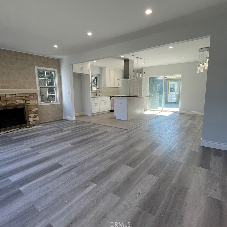 9711 Haas Ave, Los Angeles CA  90047-4022 exterior