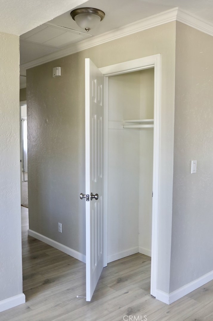 19030 Sheffield St, Hesperia CA  92345-6754 exterior