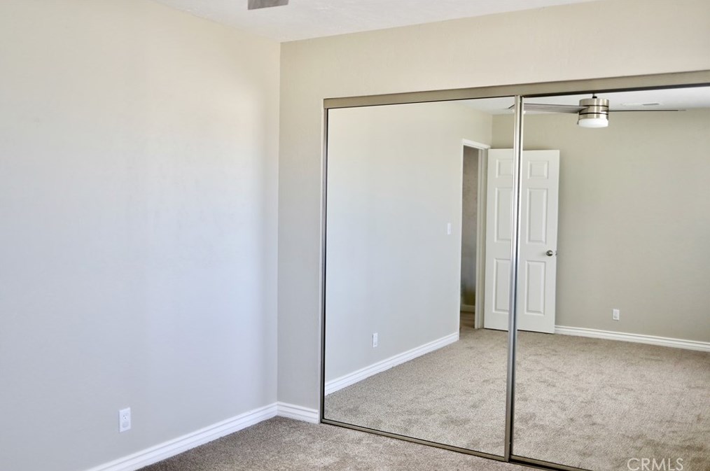 19030 Sheffield St, Hesperia CA  92345-6754 exterior