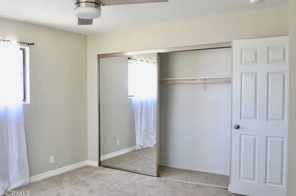 19030 Sheffield St, Hesperia CA  92345-6754 exterior