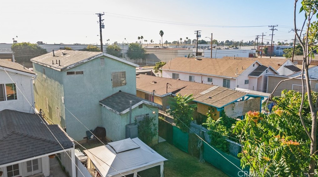 13214 Main St, Los Angeles CA  90061-2054 exterior