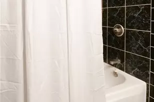 635 S Prospect Ave, Redondo Beach, CA 90277 - Photo 17