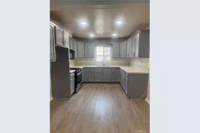 13107 Jarvis, Los Angeles, CA 90061 - Photo 35