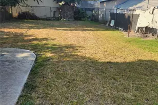 437 W 81st St, Los Angeles, CA 90003 - Photo 9