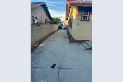 1144 E 68th, Los Angeles, CA 90001 - Photo 9