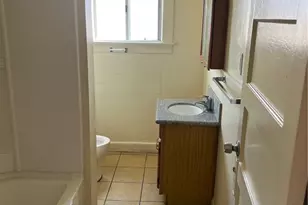 250 W 49th St, Los Angeles, CA 90037 - Photo 13