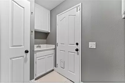 12425 Durango, Victorville, CA 92392 - Photo 21