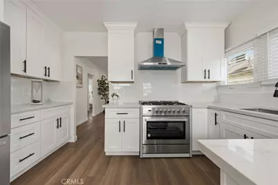 1550 W 70th St, Los Angeles, CA 90047 - Photo 9