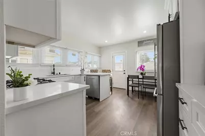 1550 W 70th St, Los Angeles, CA 90047 - Photo 7