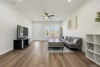 1550 W 70th St, Los Angeles, CA 90047 - Photo 5