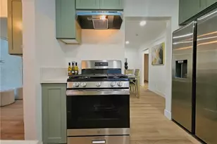 3104 W 43rd Pl, Los Angeles, CA 90008 - Photo 17