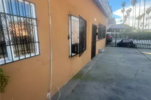 2000 W 54th, Los Angeles, CA 90062 - Photo 9