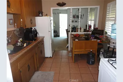 1558 W 123rd, Los Angeles, CA 90047 - Photo 3