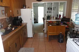 1558 W 123rd, Los Angeles, CA 90047 - Photo 3