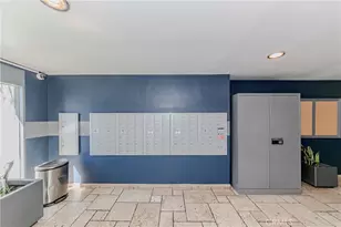 1940 N Highland Ave, Los Angeles, CA 90068 - Photo 35