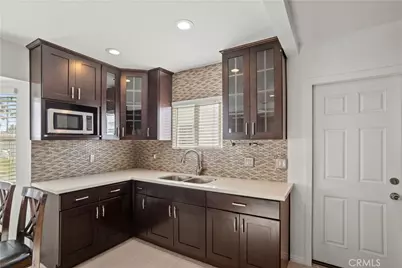 300 . W Hillsdale, Inglewood, CA 90302 - Photo 11