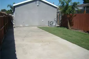 10622 Anzac, Los Angeles, CA 90002 - Photo 13