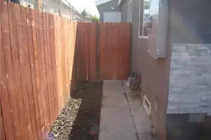 10622 Anzac, Los Angeles, CA 90002 - Photo 13