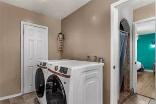 1617 W 80th St, Los Angeles, CA 90047 - Photo 13