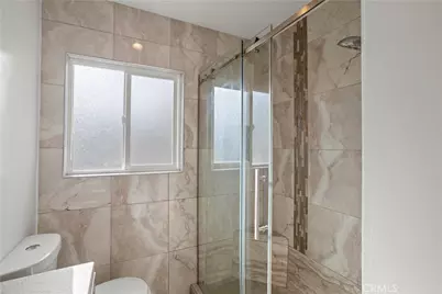 300 . W Hillsdale, Inglewood, CA 90302 - Photo 23