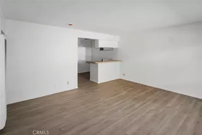 1010 E 32nd, Signal Hill, CA 90755 - Photo 3